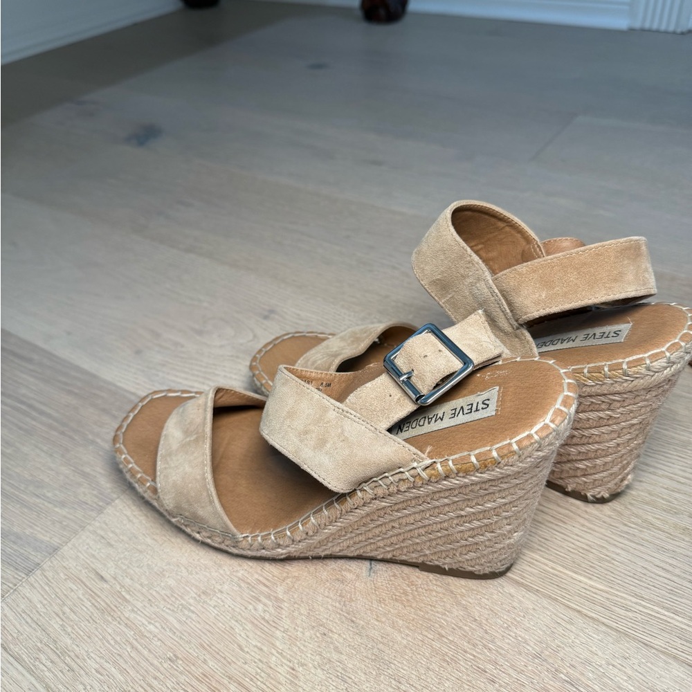 Taupe wedges